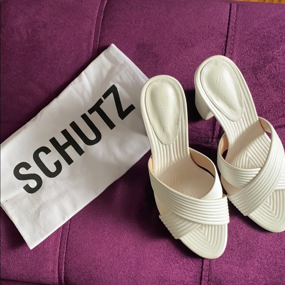 Schutz sandal
